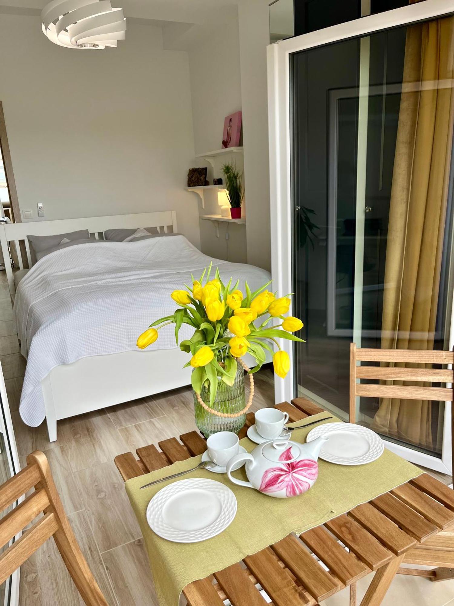 Feelhome Apartment With Kitchen Краків Екстер'єр фото